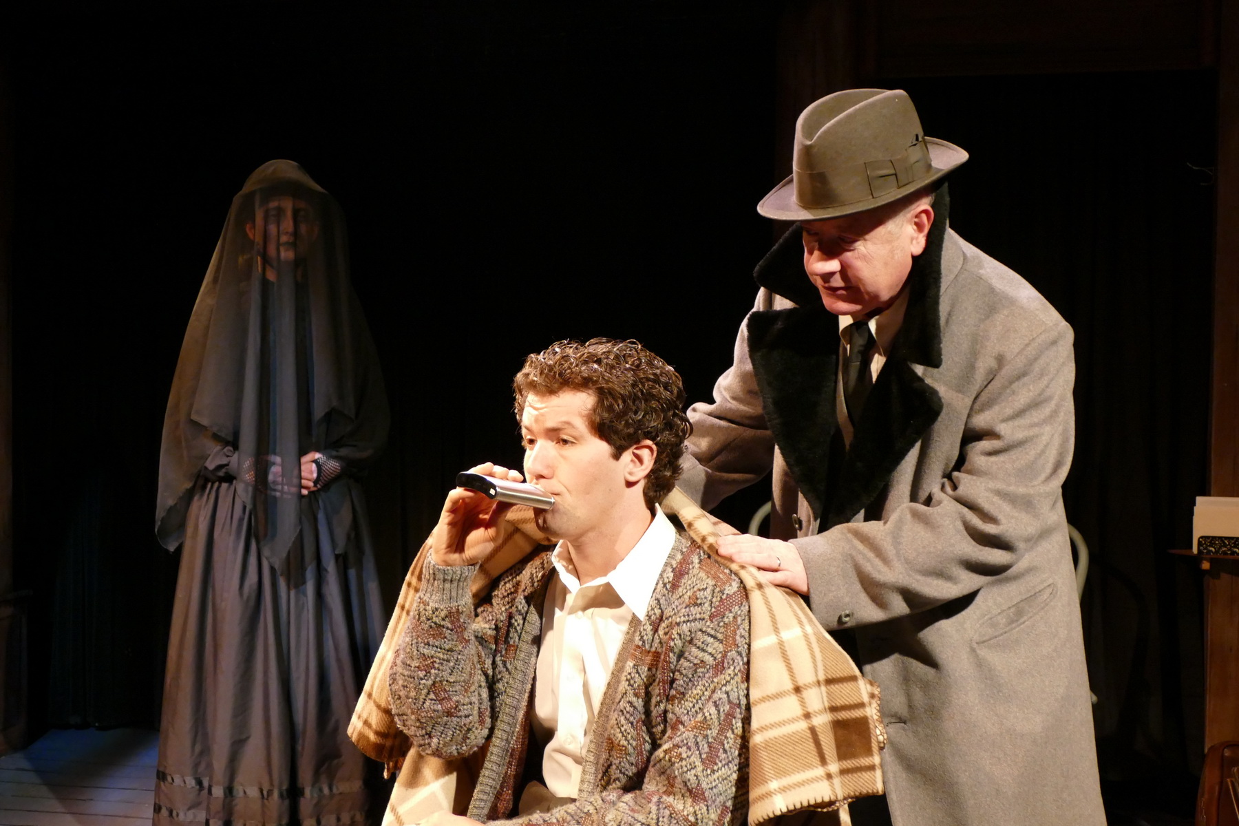 Claudia Lillibridge as The Woman, Jeremy Jenkins as The Actor and Bob Goddard as Kipps